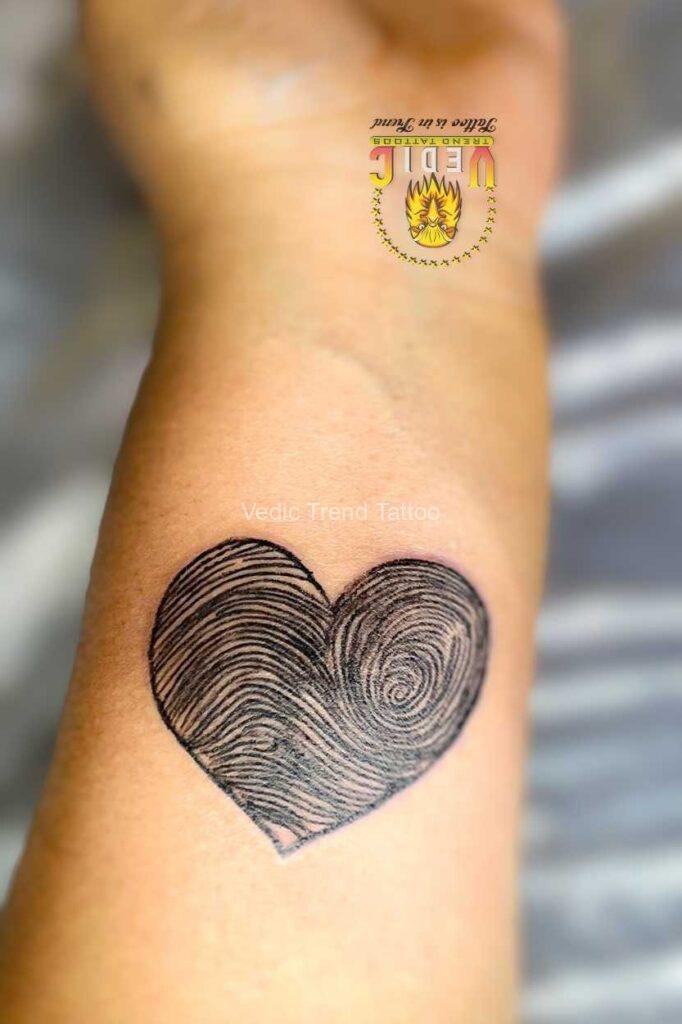 Tattoo Styles-Heart-finger-tattoo-tattoo shop near me