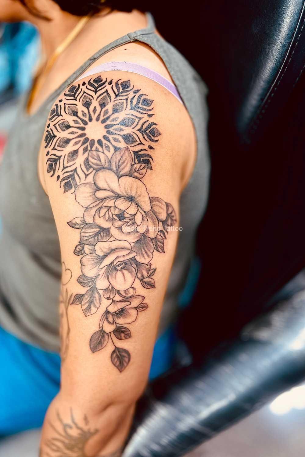 Best Tattoo Designs, sleve tattoos-tattooda-Mandala May flower Tattoo for female shoulder